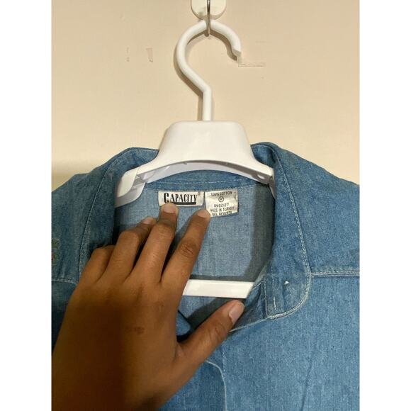 Vintage Capacity Embroidered Flower Denim Shirt Size M - USED - Picture 4 of 7